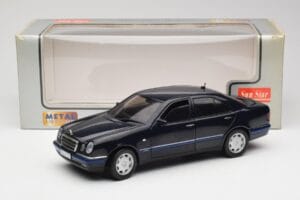 Mercedes E-Class W210 E320 Fekete Sun Star 1:18 1151 Fém – 8. kép a 8-ből