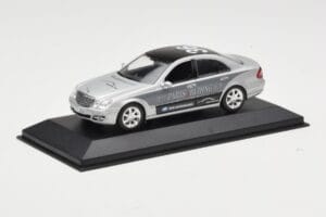 Mercedes E-Class W211 #36 Paris-Beijing 2006 Replacement Box Minichamps 1:43 B66962270-R Fém – 2. kép a 4-ből