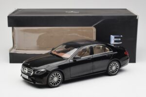 Mercedes E-Class W213 Obsidian Fekete iScale 1:18 B66960380 Fém – 8. kép a 8-ből