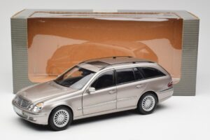 Mercedes E320 CDI W210 Kombi Cubanite Ezüst Kyosho 1:18 B66962188 Fém – 8. kép a 8-ből