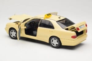 Mercedes E320 W210 Taxi Sun Star 1:18 1160 Fém – 5. kép a 8-ből