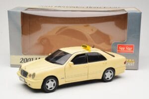 Mercedes E320 W210 Taxi Sun Star 1:18 1160 Fém – 8. kép a 8-ből