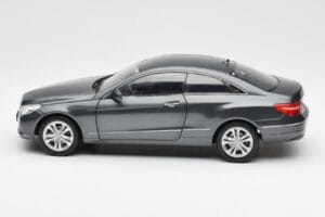 Mercedes E500 C207 Coupe Tenoric Szürke Norev 1:18 183540 Fém – 4. kép a 8-ből