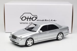 Mercedes E55 AMG W210 Brilliant Silver Otto 1:18 OT459 Gyanta – 6. kép a 6-ből