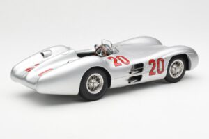 Mercedes W196 Streamliner #20 K. Kling French GP 1954 CMC 1:18 M-128B Fém – 2. kép a 6-ből