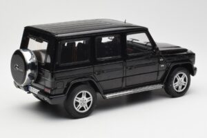 Mercedes G 500 W463 Fekete Dealer Edition AUTOart 1:18 B66962143 Fém – 3. kép a 8-ből