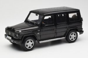 Mercedes G 500 W463 Fekete Dealer Edition AUTOart 1:18 B66962143 Fém