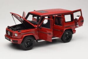 Mercedes G 500 W463 Piros Minichamps 1:18 110037101 Fém – 2. kép a 8-ből