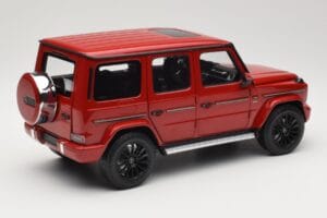 Mercedes G 500 W463 Piros Minichamps 1:18 110037101 Fém – 3. kép a 8-ből