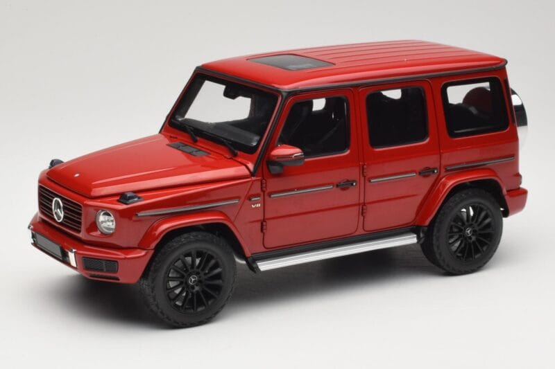 Mercedes G 500 W463 Piros Minichamps 1:18 110037101 Fém