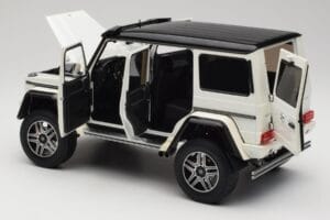 Mercedes G 63 AMG 4x4 Squared Polar White Almost Real 1:18 820203 Fém – 5. kép a 8-ből