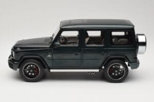 Mercedes G 63 AMG W463 Green Metallic Minichamps 1:18 110037066 Fém – 4. kép a 8-ből