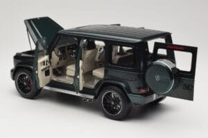 Mercedes G 63 AMG W463 Green Metallic Minichamps 1:18 110037066 Fém – 5. kép a 8-ből