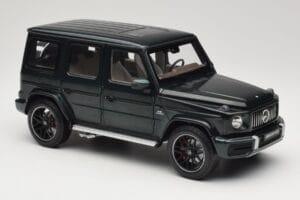 Mercedes G 63 AMG W463 Green Metallic Minichamps 1:18 110037066 Fém – 6. kép a 8-ből