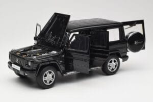 Mercedes G-Class G 500 W463 Smaragd Black Metallic AUTOart 1:18 76101 Fém – 2. kép a 8-ből