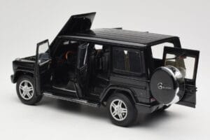 Mercedes G-Class G 500 W463 Smaragd Black Metallic AUTOart 1:18 76101 Fém – 5. kép a 8-ből