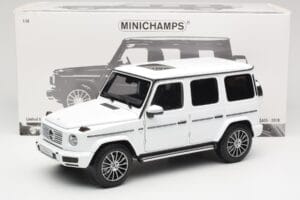 Mercedes G-Class G 500 W463A Diamond White Metallic Minichamps 1:18 113037111 Fém – 8. kép a 8-ből