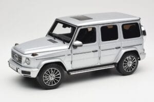 Mercedes G-Class G 500 W463A Iridium Silver Metallic Minichamps 1:18 113037112 Fém