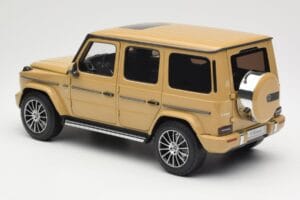 Mercedes G-Class G 500 W463A Solarbeam Yellow Metallic Minichamps 1:18 113037108 Fém – 7. kép a 8-ből