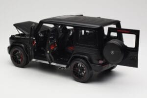 Mercedes G-Class G63 AMG W463A Matt Black Minichamps 1:18 110037064 Fém – 5. kép a 8-ből