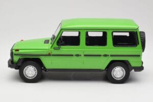 Mercedes G-Class W460 LWB Zöld Minichamps 1:18 155038101 Fém – 3. kép a 6-ből
