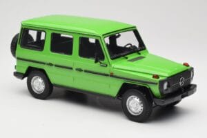 Mercedes G-Class W460 LWB Zöld Minichamps 1:18 155038101 Fém – 4. kép a 6-ből