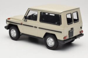 Mercedes G-Class W460 SWB Grey Metallic Minichamps 1:18 155038004 Fém – 5. kép a 6-ből