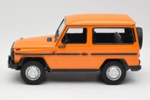 Mercedes G-Class W460 SWB Narancssárga Minichamps 1:18 155038000 Fém – 3. kép a 6-ből