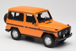 Mercedes G-Class W460 SWB Narancssárga Minichamps 1:18 155038000 Fém – 4. kép a 6-ből