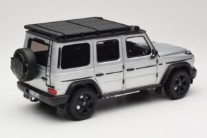 Mercedes G-Class W463 Iridium Silver Norev 1:18 183030 Fém – 3. kép a 8-ből