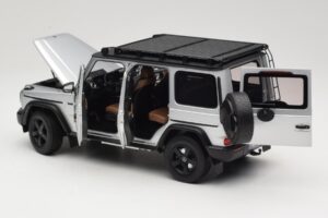 Mercedes G-Class W463 Iridium Silver Norev 1:18 183030 Fém – 5. kép a 8-ből