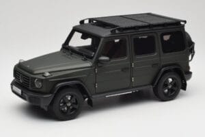 Mercedes G-Class W465 Olajzöld Norev 1:18 B66960662 Fém