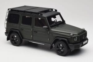 Mercedes G-Class W465 Olajzöld Norev 1:18 B66960662 Fém – 6. kép a 8-ből