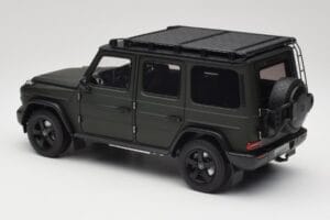 Mercedes G-Class W465 Olajzöld Norev 1:18 B66960662 Fém – 7. kép a 8-ből