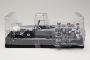 Mercedes G4 6-Wheels Fekete With Figures Signature Models 1:18 38202 Fém
