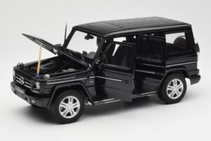 Mercedes G500 W463 Fekete AUTOart 1:18 76216 Fém – 2. kép a 8-ből