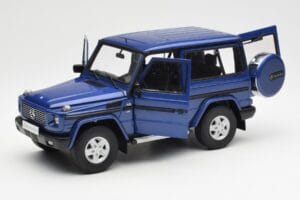 Mercedes G500 W463 SWB Kék AUTOart 1:18 76114 Fém – 2. kép a 8-ből