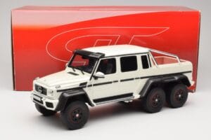 Mercedes AMG G63 6x6 W463 Fehér GT Spirit 1:18 GT100 Gyanta – 6. kép a 6-ből