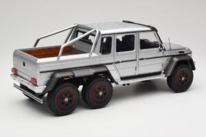 Mercedes AMG G63 W463 6x6 Iridium Ezüst AUTOart 1:18 76301 Kompozit – 3. kép a 8-ből