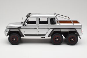 Mercedes AMG G63 W463 6x6 Iridium Ezüst AUTOart 1:18 76301 Kompozit – 4. kép a 8-ből