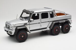 Mercedes AMG G63 W463 6x6 Iridium Ezüst AUTOart 1:18 76301 Kompozit