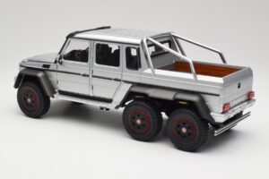 Mercedes AMG G63 W463 6x6 Iridium Ezüst AUTOart 1:18 76301 Kompozit – 7. kép a 8-ből