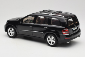 Mercedes GL X164 Obsidian Black Minichamps 1:18 B66962334 Fém – 7. kép a 8-ből