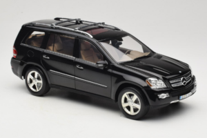 Mercedes GL X164 Tanzanite Blue Minichamps 1:18 B66962335 Fém – 6. kép a 8-ből