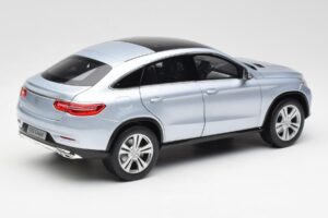 Mercedes GLE Coupe C292 Diamond Ezüst Norev 1:18 B66960358 Fém – 3. kép a 8-ből