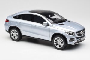 Mercedes GLE Coupe C292 Diamond Ezüst Norev 1:18 B66960358 Fém – 6. kép a 8-ből