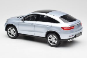 Mercedes GLE Coupe C292 Diamond Ezüst Norev 1:18 B66960358 Fém – 7. kép a 8-ből