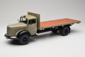 Mercedes L6600 Rungewagen Szürke Fekete Minichamps 1:18 109031050-R1 Fém