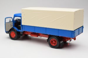 Mercedes L911 Kék Schuco 1:18 450044800 Fém – 5. kép a 8-ből