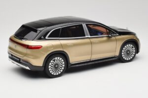 Mercedes Maybach EQS 680 V297 Bézs NZG 1:18 B66960592 Fém – 3. kép a 8-ből